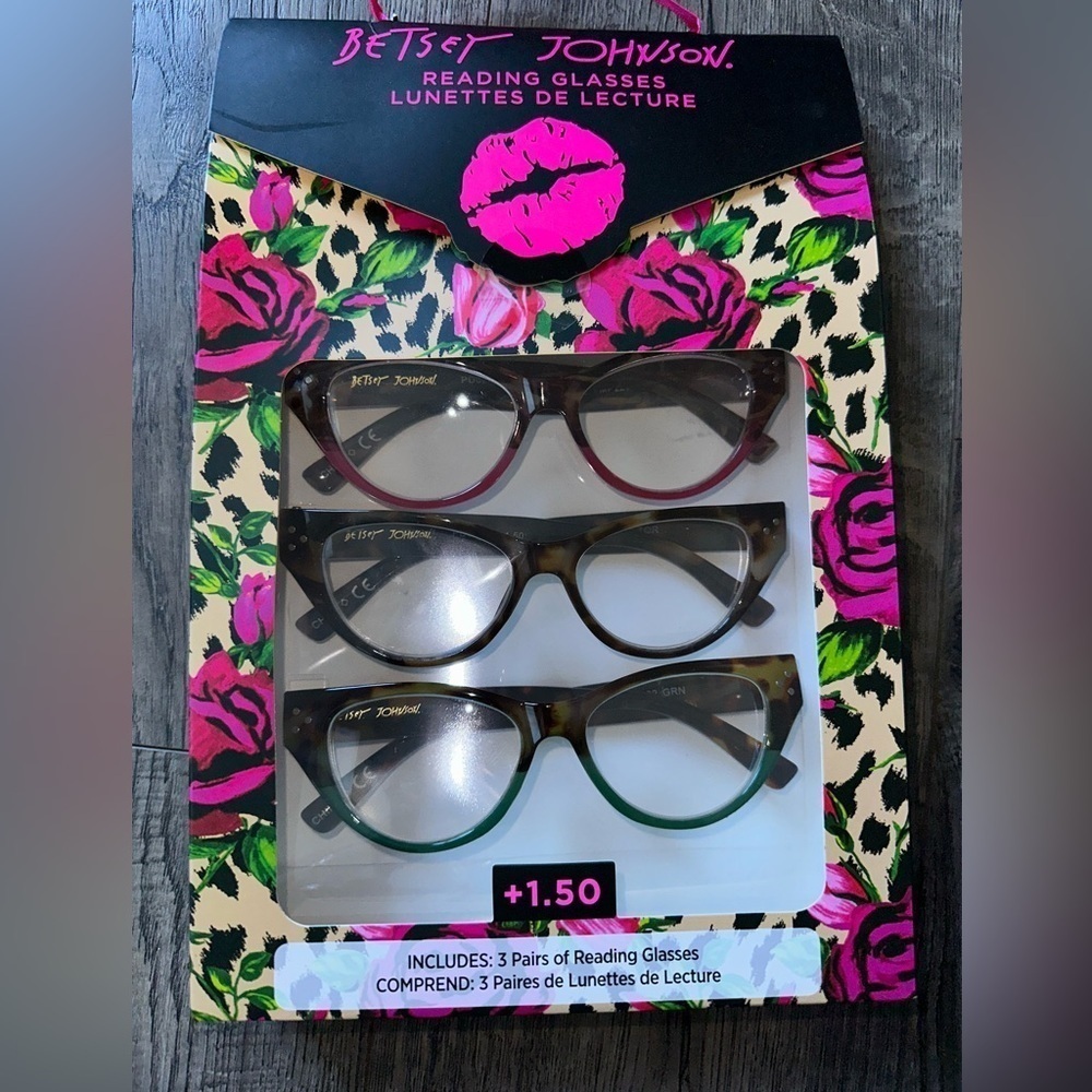 𝅺Betsey Johnson Reading Glasses